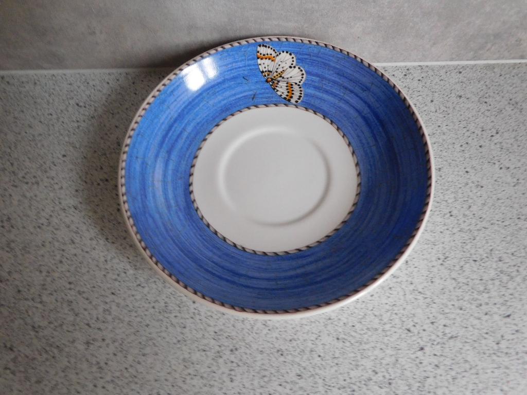 Schotel 15 cm. Sarah's Garden Wedgwood, Ophalen of Verzenden, Zo goed als nieuw, Wedgwood, Kop(pen) en/of Schotel(s)