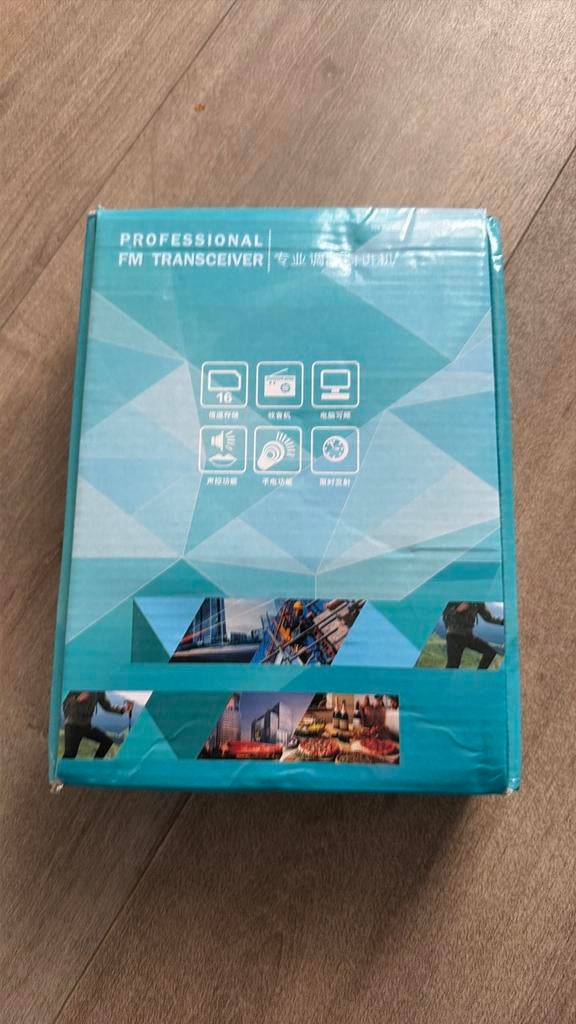 Baofeng Professional FM Transceiver (2 stuks) nieuw indoos, Ophalen of Verzenden, Nieuw, Portofoon of Walkie-talkie