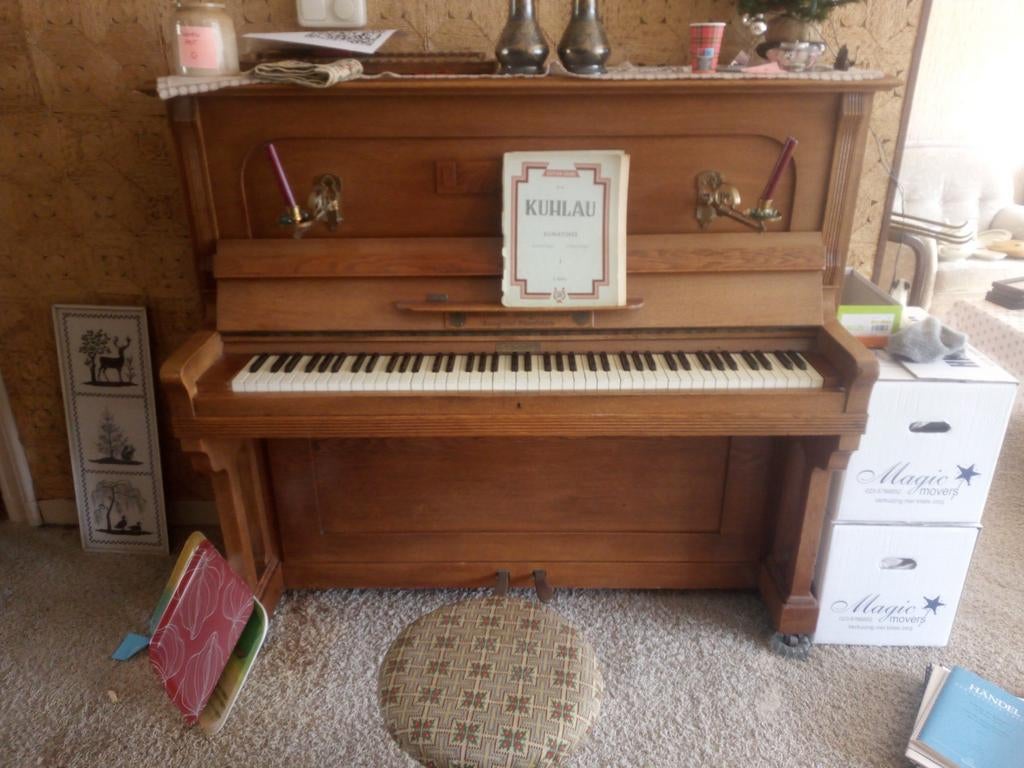 Königl. Hof-Pianofabrik piano inclusief krukje, Muziek en Instrumenten, Ophalen