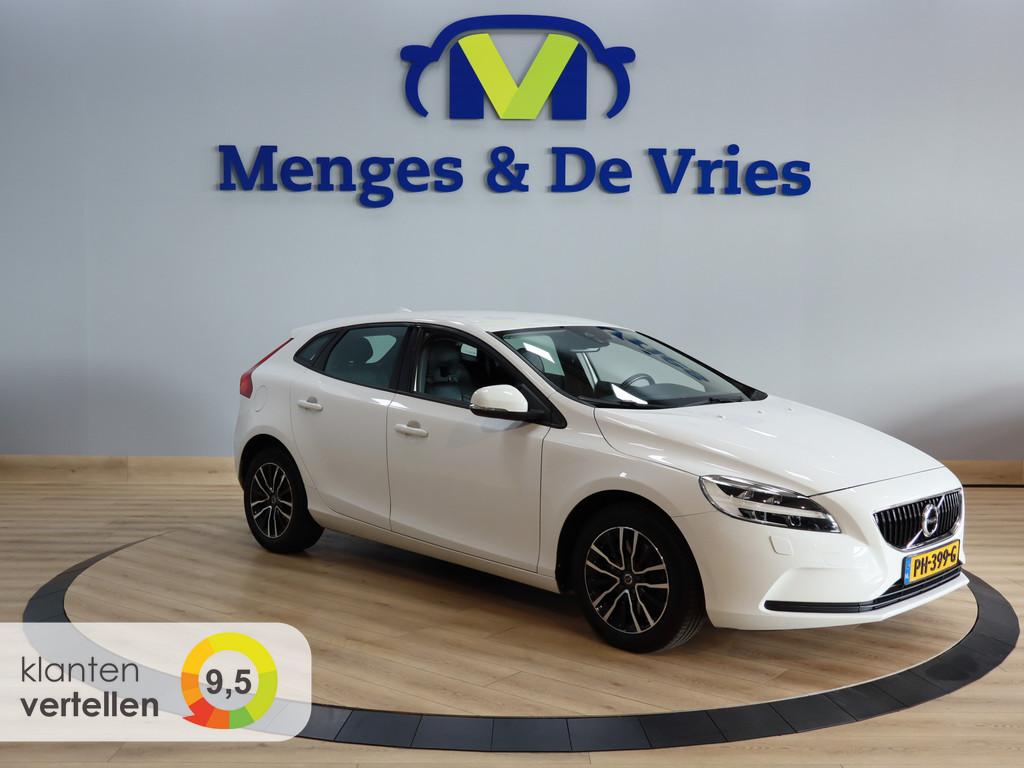 Volvo V40 1.5 T2 Nordic+ Standkachel | Trekhaak | Leder | Cr, 12 maanden, 4 cilinders, Bedrijf, 19 km/l