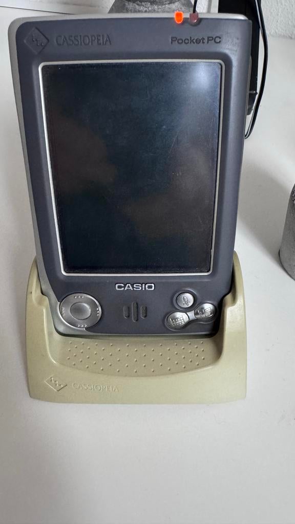 Casio Cassiopeia EM-500 Pocket PC met multimedia kaart, Telecommunicatie, Pda's, Gebruikt, Met stylus of aanraakpen, Windows Mobile
