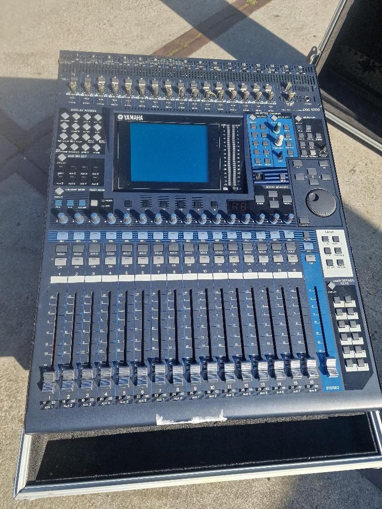 Yamaha mengtafel dm 1000 digitaal, Ophalen, Zo goed als nieuw, 20 kanalen of meer