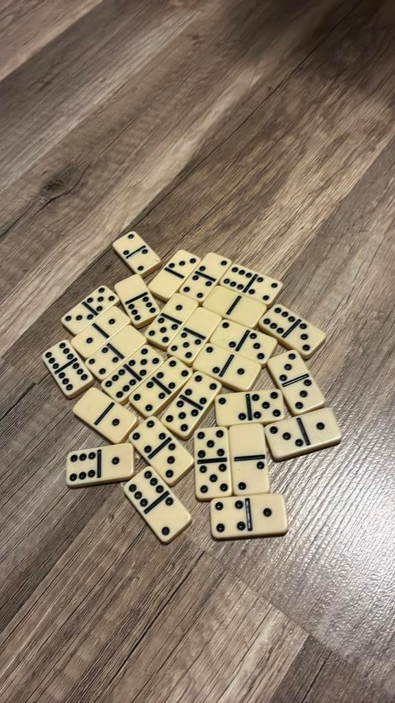 Domino, Ophalen of Verzenden, Zo goed als nieuw