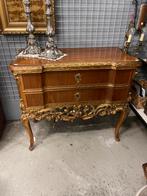 Antieke ladekast queen ann poten, Ophalen