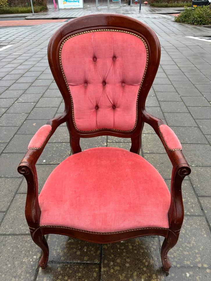Vintage fauteuil met roze bekleding, Huis en Inrichting, Fauteuils, Gebruikt, Hout, Minder dan 50 cm, Minder dan 75 cm, Ophalen of Verzenden