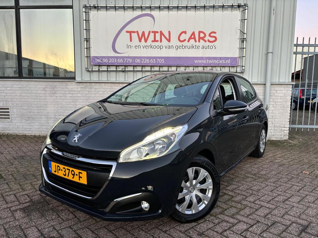 Peugeot 208 1.6 BlueHDi Blue Lease 5drs Navi Airco, Auto's, Peugeot, Voorwielaandrijving, 590 kg, 410 kg, Gebruikt