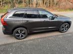 Volvo XC60 T6 Plus Dark PHEV 350pk Aut AWD 2023, Auto's, Automaat, Euro 5, Zwart, 4 cilinders
