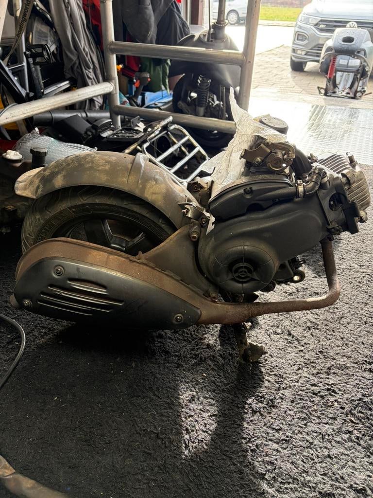 Vespa lx/s onderdelen, Fietsen en Brommers, Ophalen of Verzenden, Zo goed als nieuw, Benzine, Overige modellen