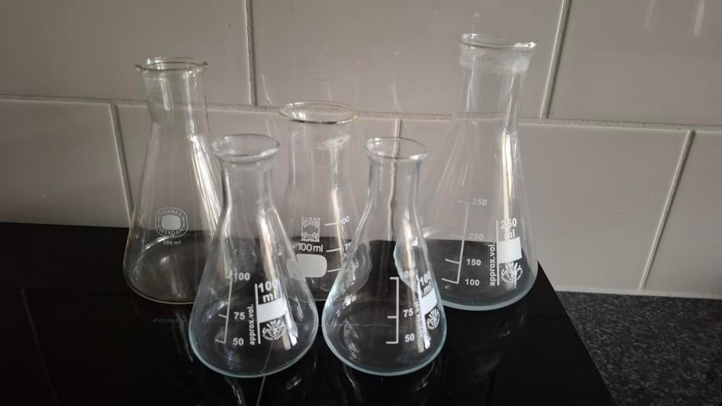 Glazen erlenmeyers, leuk voor stekjes, Ophalen