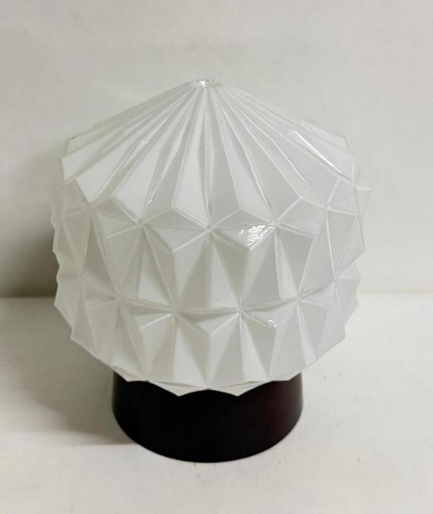 Vintage witte plafondlamp snijlijnen strak lamp mid century, Huis en Inrichting, Ophalen of Verzenden, Zo goed als nieuw, Glas