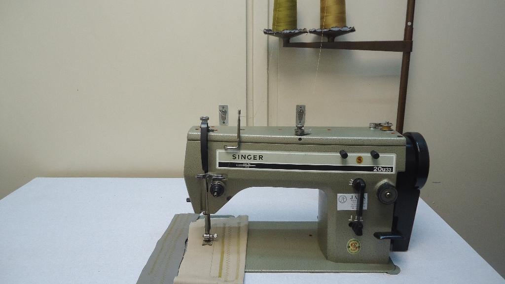 Industrie Naaimachine Singer Zig -zag Rechtstikker (20 UX143