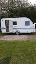 Adria Caravan 2005 met complete uitrusting en mover, Caravans en Kamperen, Caravans, Frans bed, 750 - 1000 kg, Particulier, Adria