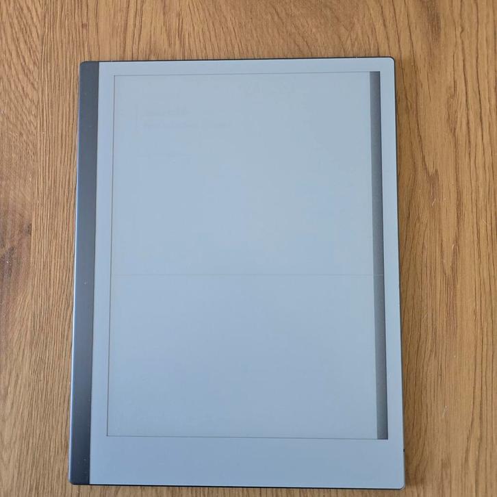 Remarkable 2 met pen - Lijn door scherm, Computers en Software, E-readers, Gebruikt, 10 inch of meer, 8 GB, Touchscreen, Wi-Fi