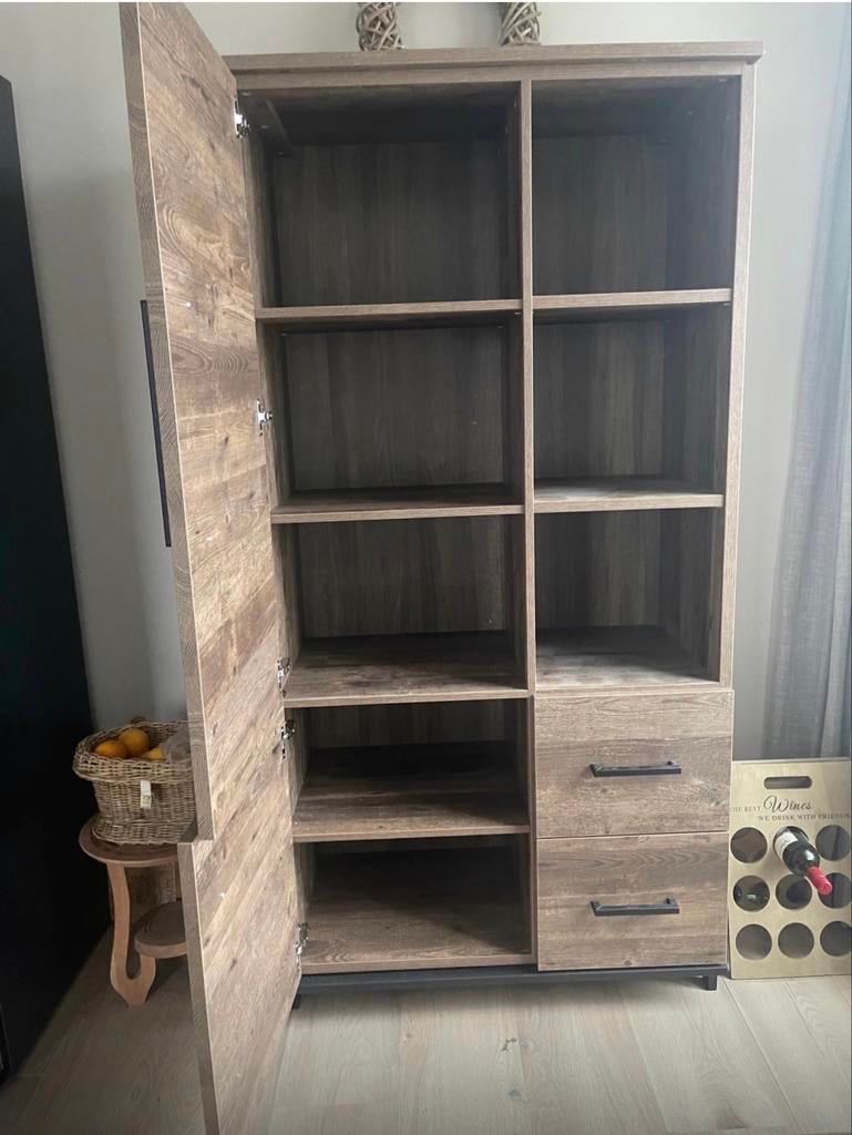Wandkast Middelburg - Zo goed als nieuw, Ophalen, Zo goed als nieuw, Minder dan 150 cm, Met lade(s)