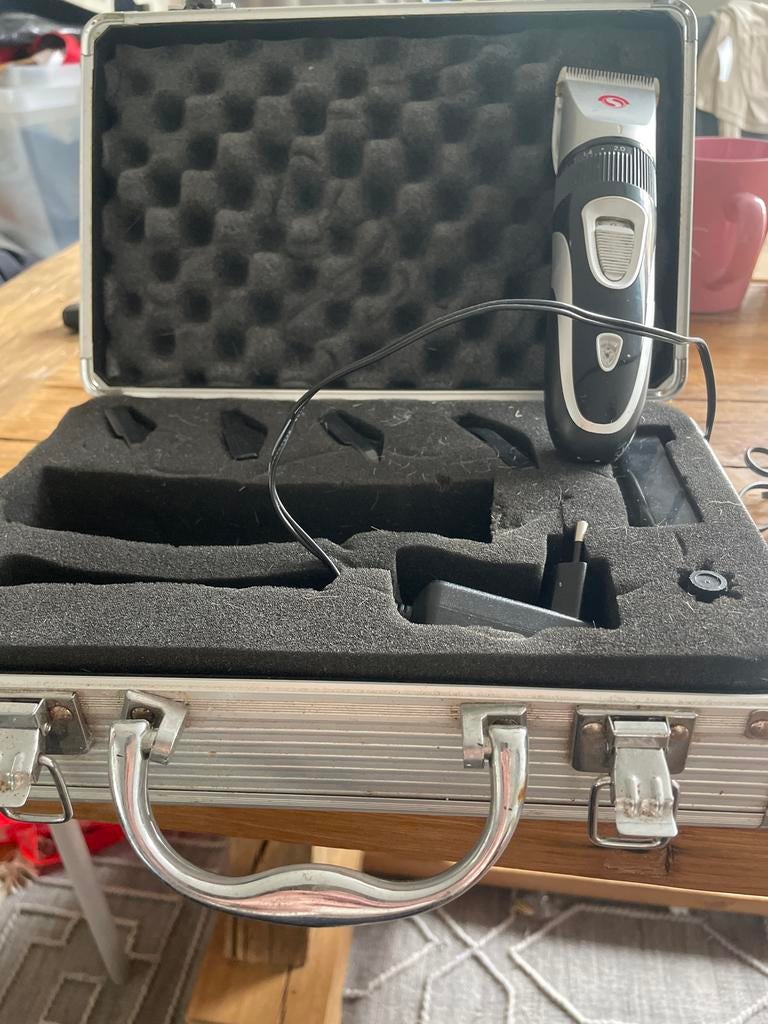 Tondeuse set in koffer met accessoires, Dieren en Toebehoren, Ophalen of Verzenden, Gebruikt, Overige soorten