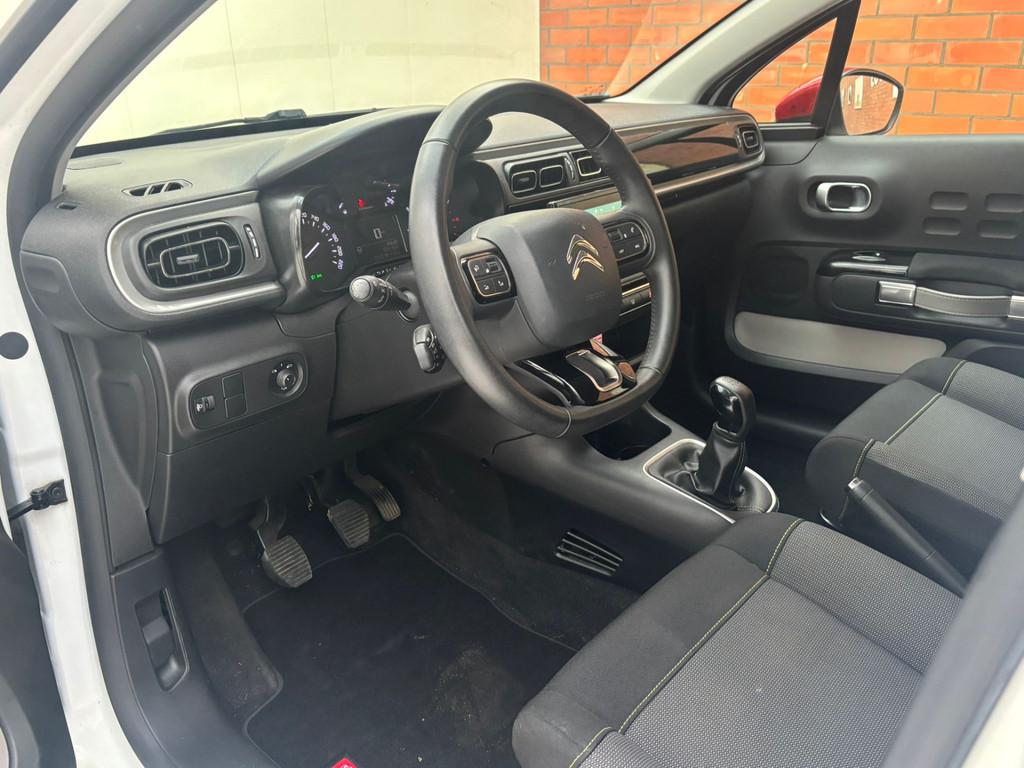 Citroën C3 PureTech 83 So Red | Parkeersensoren achter | Ca, Auto's, Citroën, Voorwielaandrijving, Stof, Gebruikt, 1199 cc