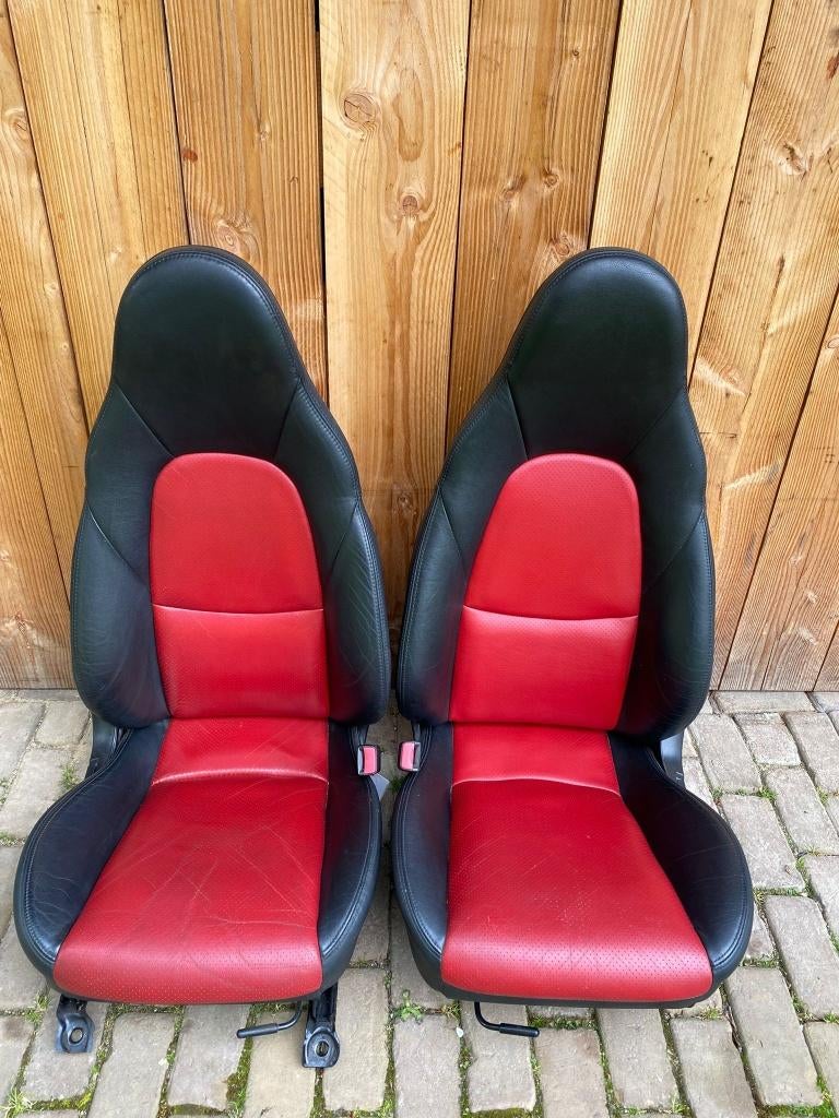 Mx5 NBFL stoelen leer zwart/rood