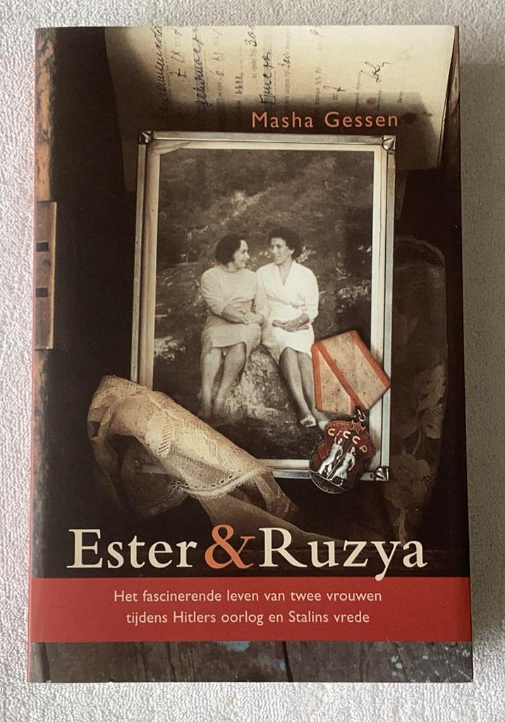 M. Gessen - Ester & Ruzya, Boeken, Overige Boeken, Ophalen of Verzenden, Gelezen, M. Gessen