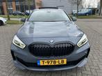 BMW 1-serie 118i High Exec M-Sport FULL OPTIONS. (bj 2020), Gebruikt, Bedrijf, 3 cilinders, 695 kg