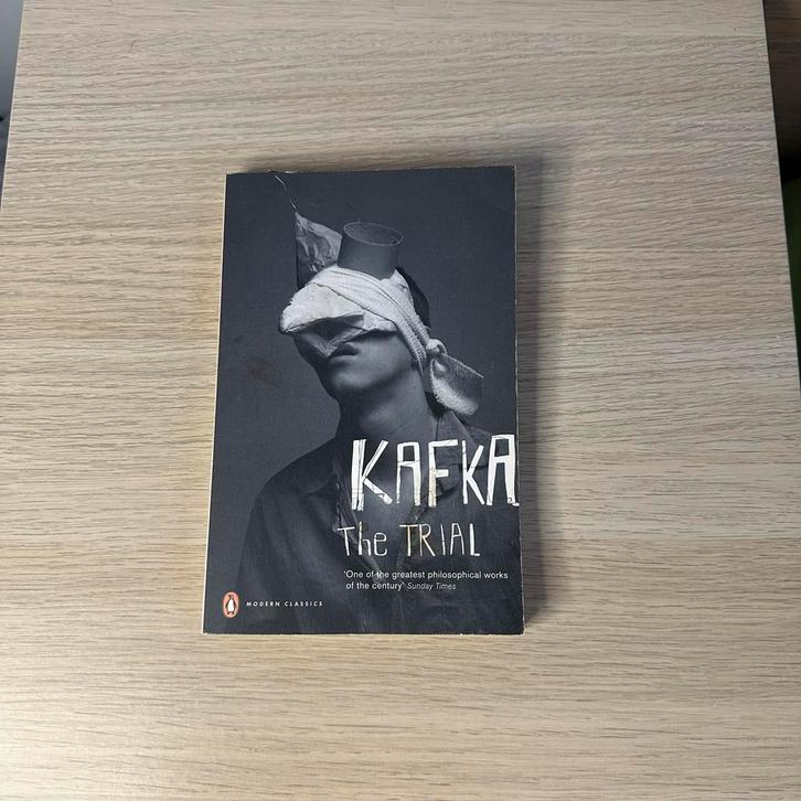 Franz Kafka - The Trial (Modern Classics), Boeken, Literatuur, Gelezen, Europa overig, Verzenden