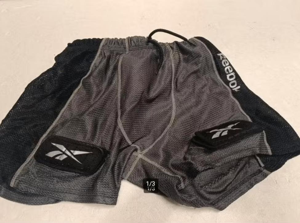 Reebok rbk ijshockey streethockey tok maat L beschermbroek, Gebruikt, Ophalen of Verzenden, Bescherming