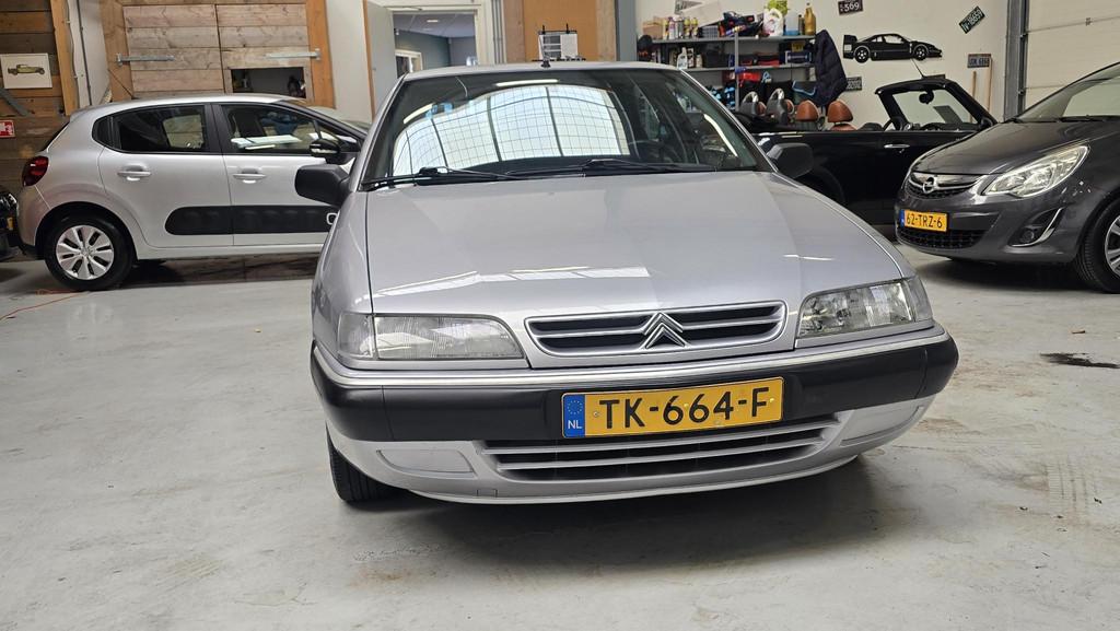 Citroen Xantia 1.8i Deauville ZEER fraaie auto voor de liefh, Auto's, Citroën, Voorwielaandrijving, Gebruikt, 4 cilinders, Bedrijf