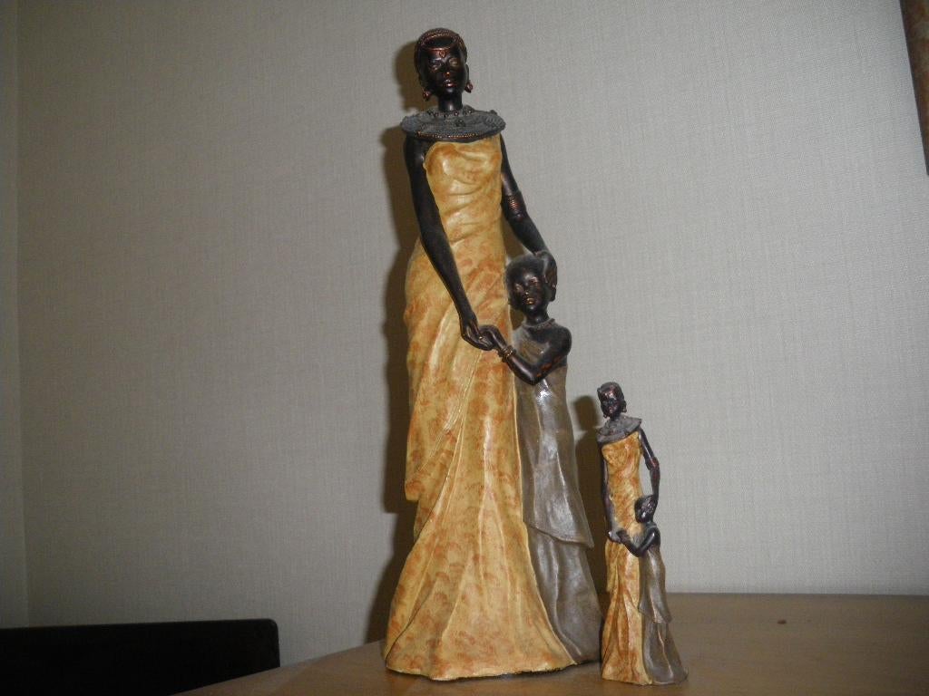 2 hele mooie vrouwen beelden 1 grote en een klein beeldje, Ophalen of Verzenden, Zo goed als nieuw