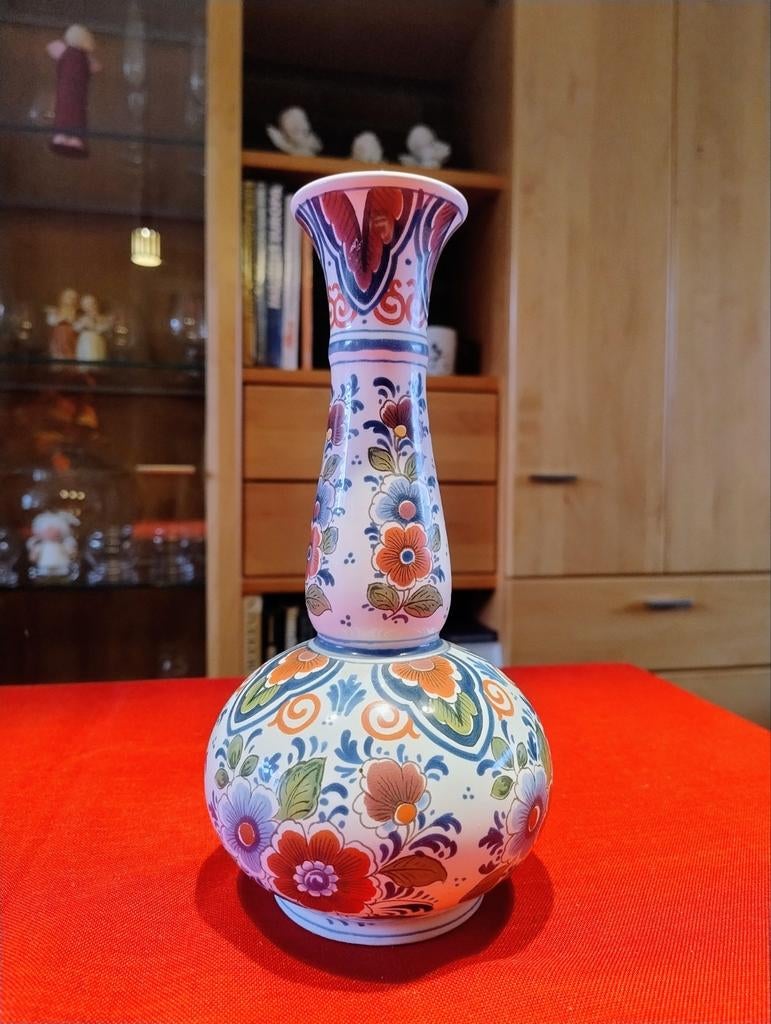 Prachtige Delfts polychroom vaas, gesigneerd, Ophalen of Verzenden