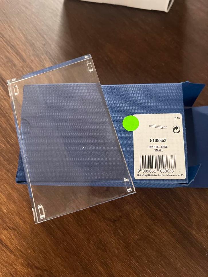 Swarovski Crystal Base Small - Nummer 5105863, Verzamelen, Swarovski, Zo goed als nieuw, Huisaccessoire, Ophalen of Verzenden