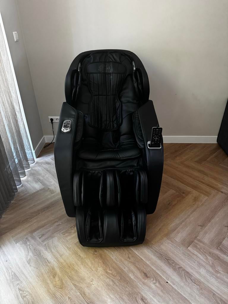 Luxe Komoder Focus II Massagestoel - Zwart Leer, Ophalen, Zwart, Leer, Zo goed als nieuw