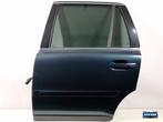 Portier 4Deurs links-achter van een Volvo XC90 (480)