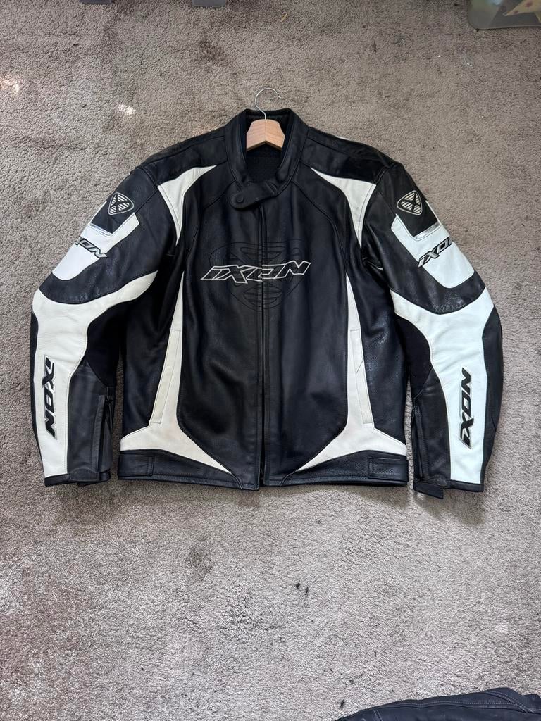 Motorpak (jas L, broek 52/32-L) in prima staat, Ophalen, Tweedehands, Heren, Jas | leer