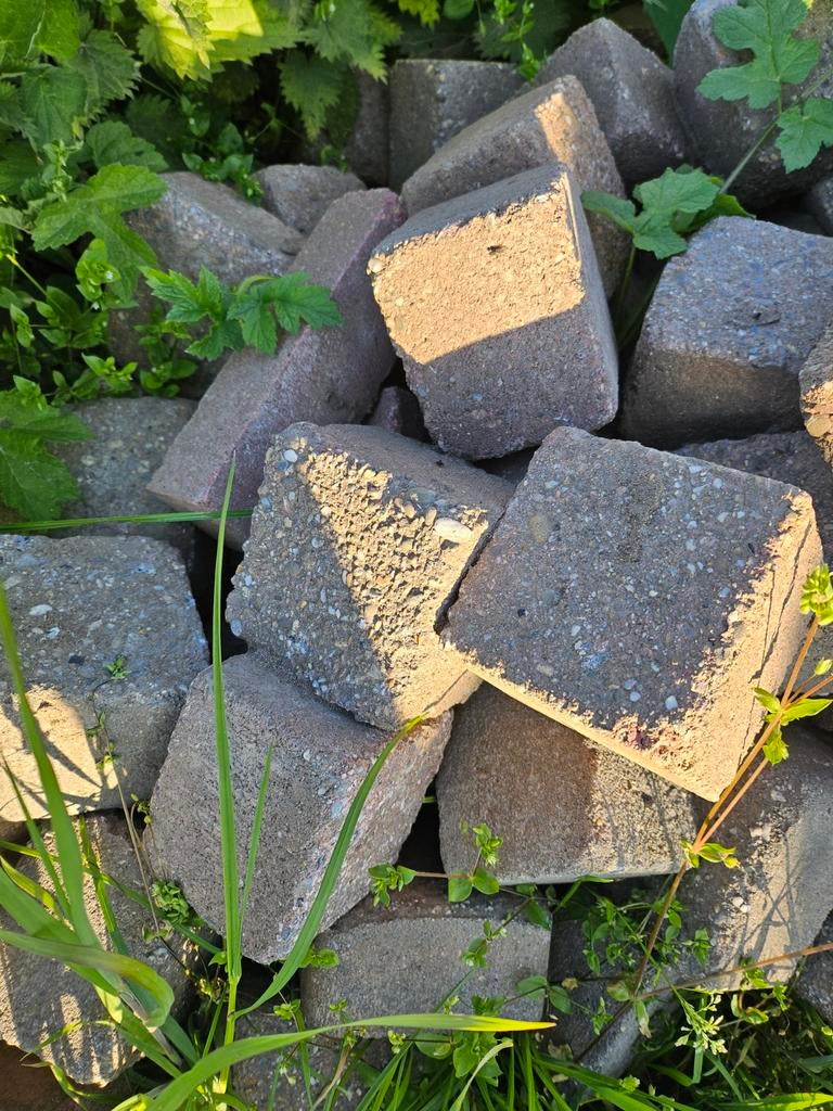 Gratis tuinstenen klinkers, Ophalen, Gebruikt, Beton, Klinkers