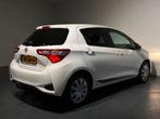 Toyota Yaris 1.5 VVT-i Aspiration /Clima/Cruise/Camera/Lane/, Voorwielaandrijving, Stof, Gebruikt, Euro 6
