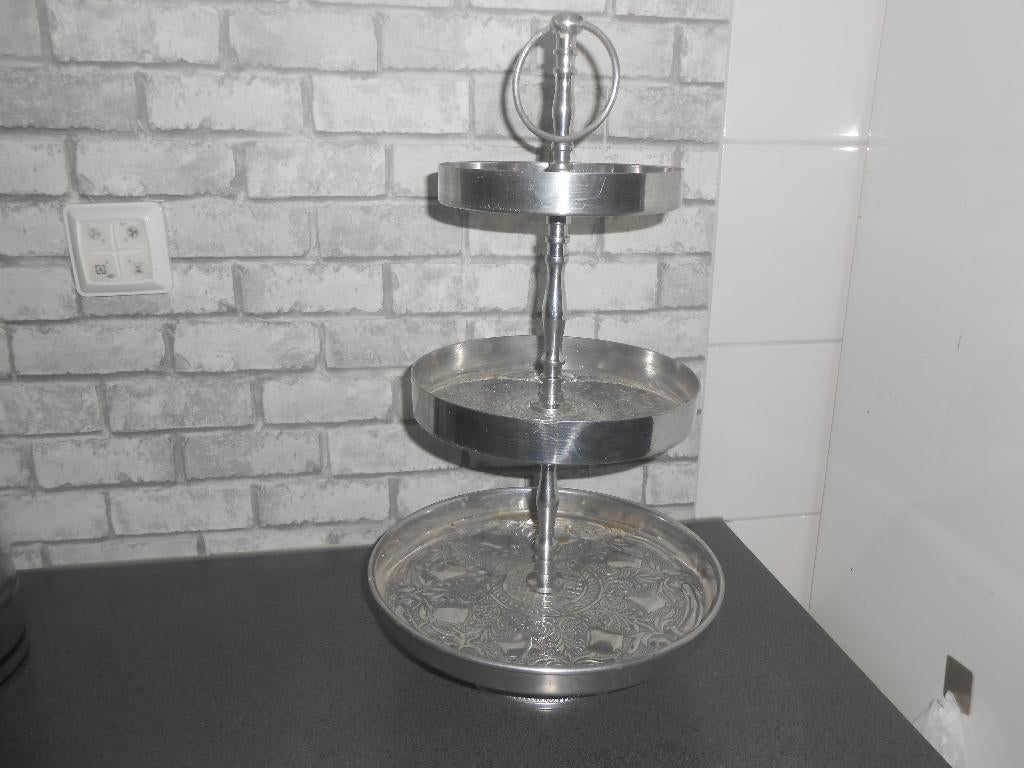 Vintage Etagére taartenstandaard, Ophalen