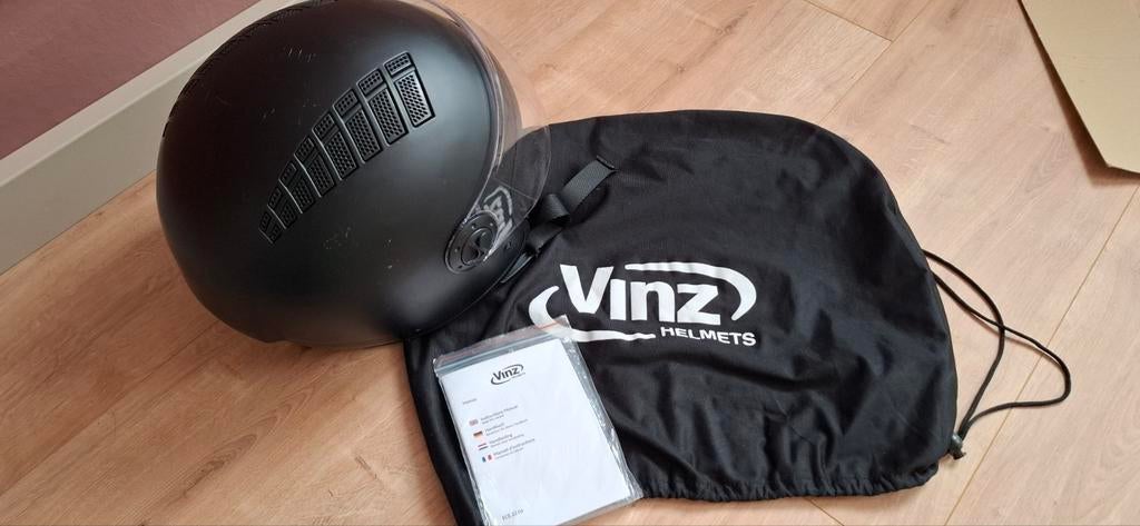 Vinz helm zwart mt XL 60-61, Fietsen en Brommers, Brommerhelmen, Ophalen of Verzenden