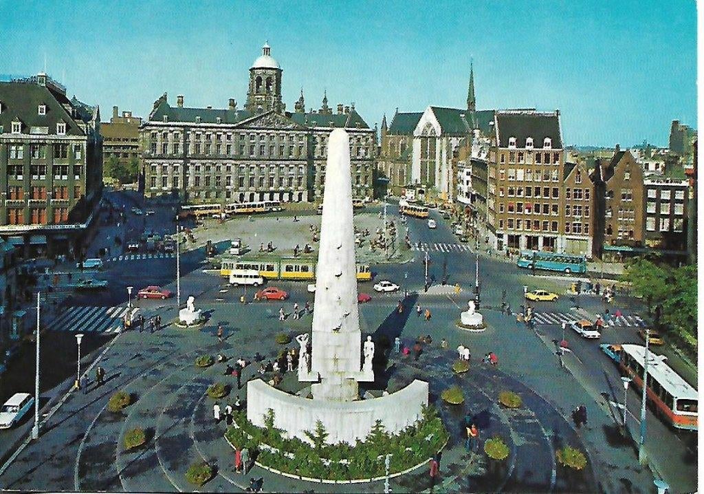Amsterdam- -Monument op de Dam., Verzenden, 1980 tot heden, Gelopen, Noord-Holland