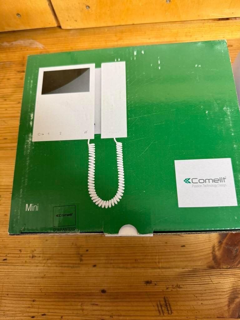 Comelit 6701 binenndeel intercom 2x nieuw, Ophalen of Verzenden, Nieuw, Drinken en Voederen