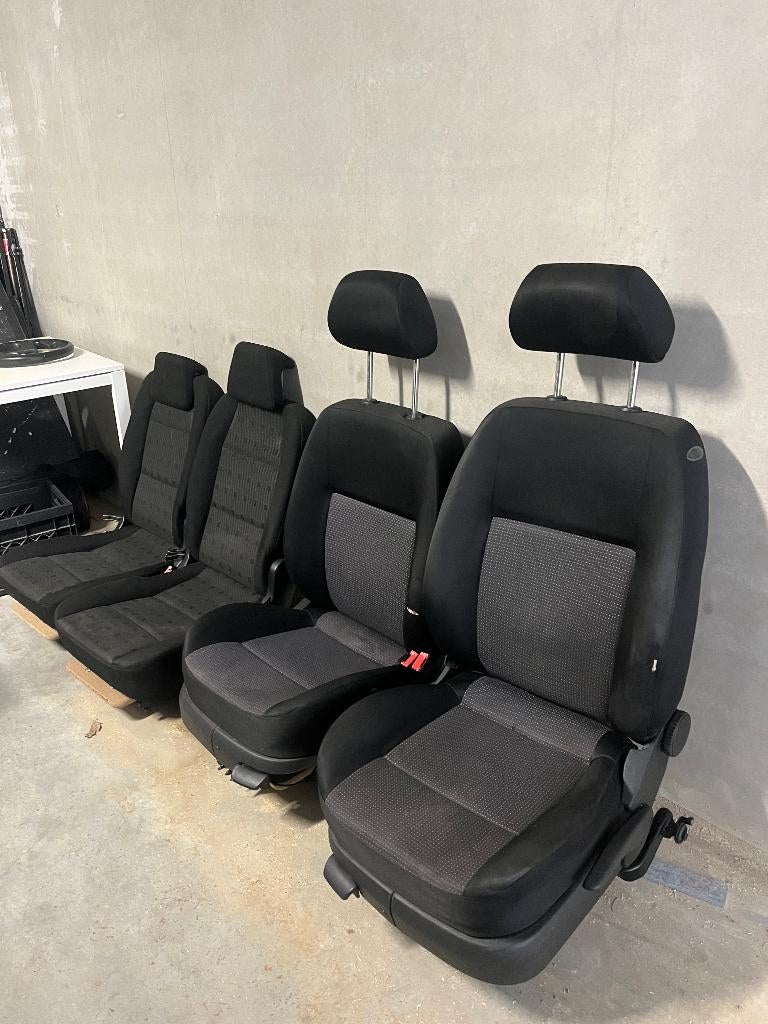 Gratis af te halen - Autostoelen 4 stuks, Ophalen, Gebruikt, Volkswagen