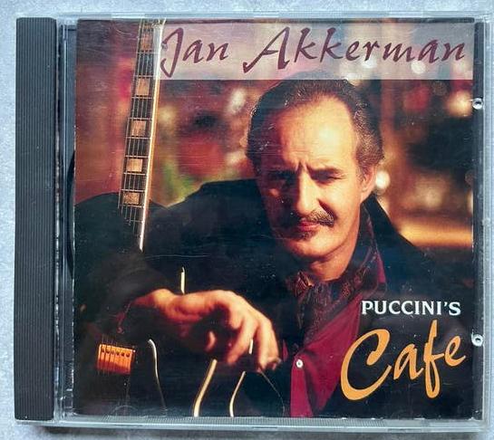 Jan Akkerman - Puccini's Cafe (cd jazzrock), Cd's en Dvd's, Ophalen of Verzenden, 1980 tot heden, Zo goed als nieuw, Jazz