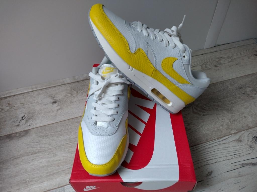 Nike air max 1 tour yellow 42.5, Nike air max, Overige kleuren, Ophalen of Verzenden, Sneakers of Gympen