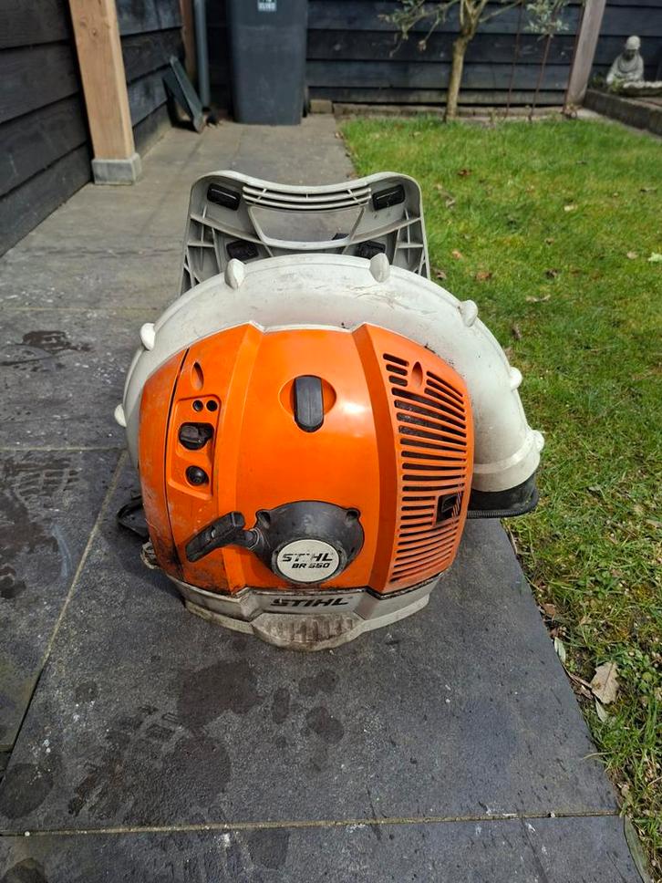 Stihl BR 550 Bladblazer - Zeer Krachtig en Goede Staat, Tuin en Terras, Bladblazers, Gebruikt, Ruggedragen, Benzine, Ophalen of Verzenden