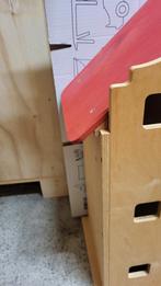 Houten poppenhuis / pakhuis met hijskraan, Ophalen, Gebruikt, Poppenhuis