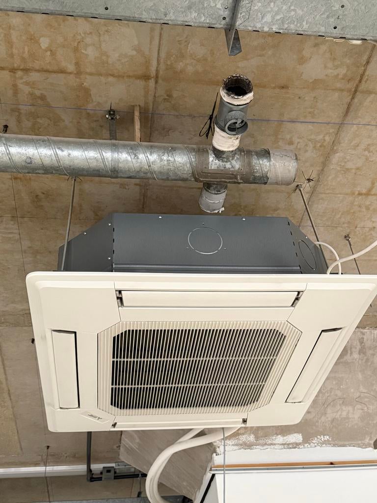 Mitsubishi Electric plafond airco, Witgoed en Apparatuur, Airco's, Koelen en Ontvochtigen, Timer, 3 snelheden of meer, Ophalen of Verzenden