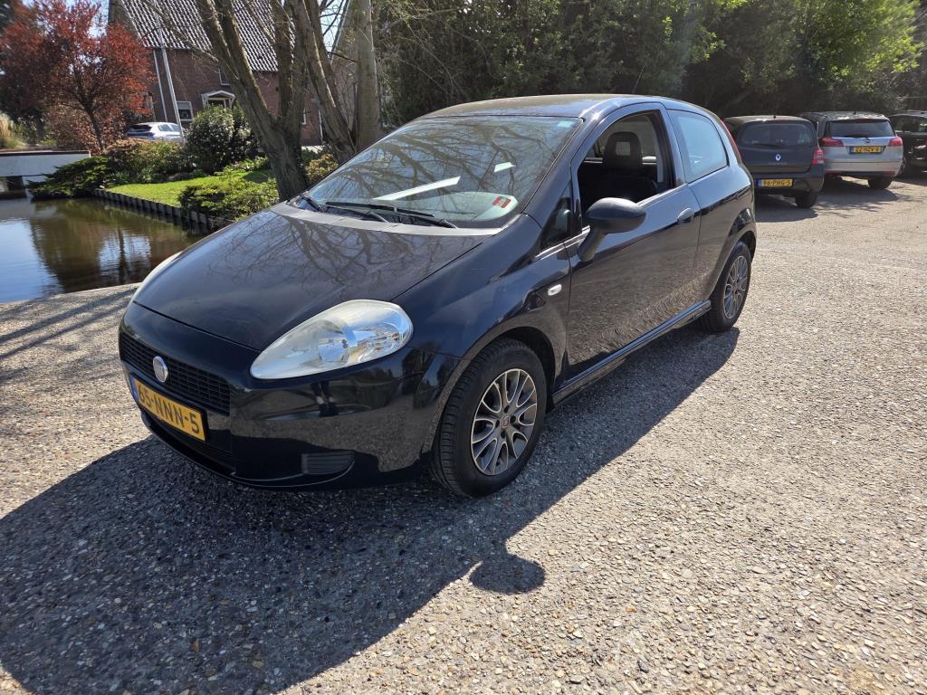 Fiat Grande Punto 1.3 M-Jet Actual, Voorwielaandrijving, Euro 5, 28 km/l, Gebruikt