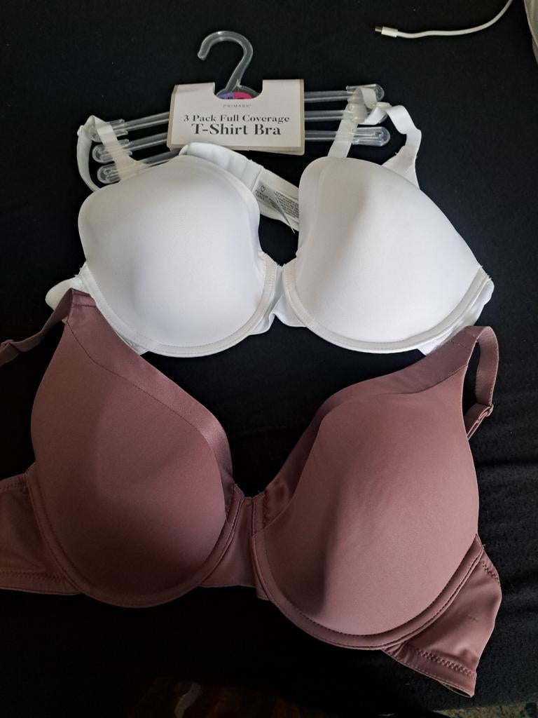 Must have. Mooi beha's maat 90B, Kleding | Dames, Ondergoed en Lingerie, Ophalen of Verzenden, Zwart, BH