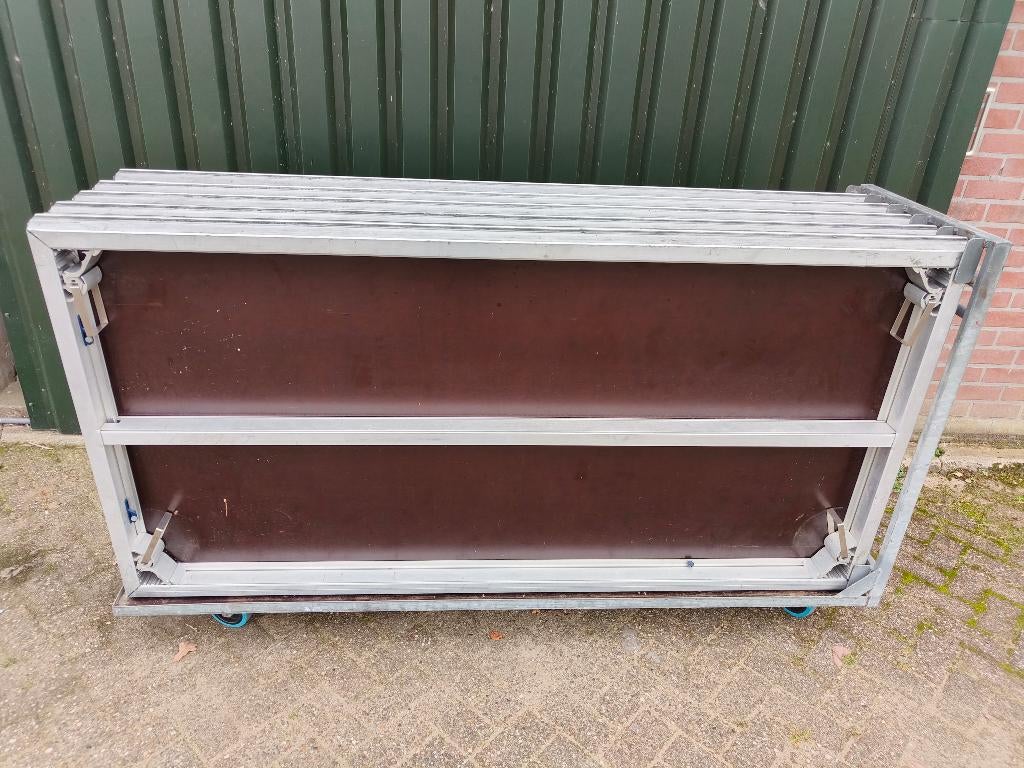 10 Nivtec podiumdelen 2x 1 meter inclusief transportkarren, Ophalen, -, -, -
