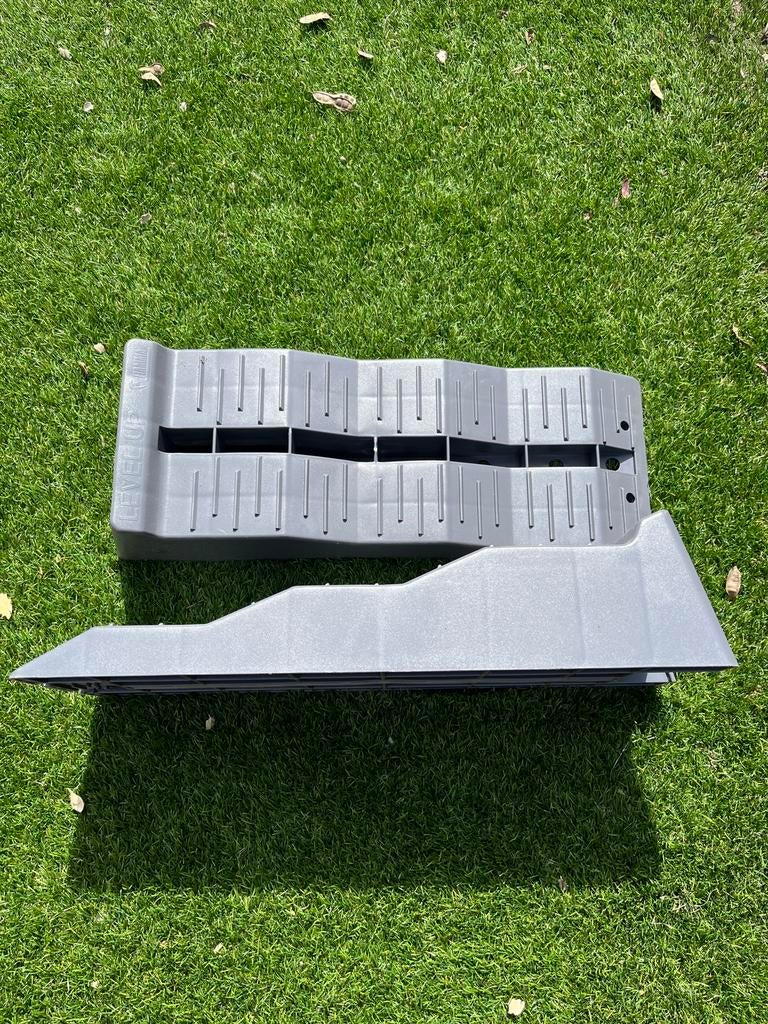 Oprijblokken voor camper of caravan, Ophalen of Verzenden, Gebruikt