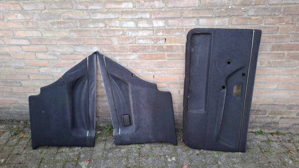 Golf 2 mk2 deurpanelen 1x kunstof achterkant met wat werk 3x, Auto-onderdelen, Interieur en Bekleding, Ophalen