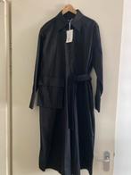Overhemdjurk Cos met opvallende riem., Kleding | Dames, Verzenden, Zwart, Maat 42/44 (L), Nieuw